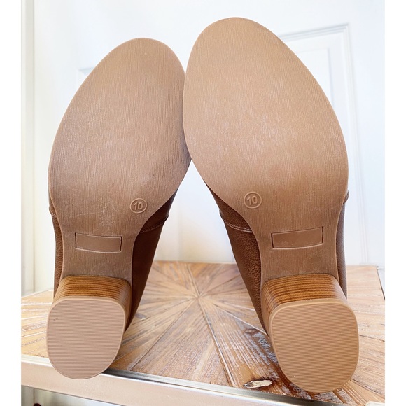 LAST PAIR! 🤠 NWT Shoe Dazzle Faux Leather Boots in Cognac in Size 7 - Picture 7 of 14